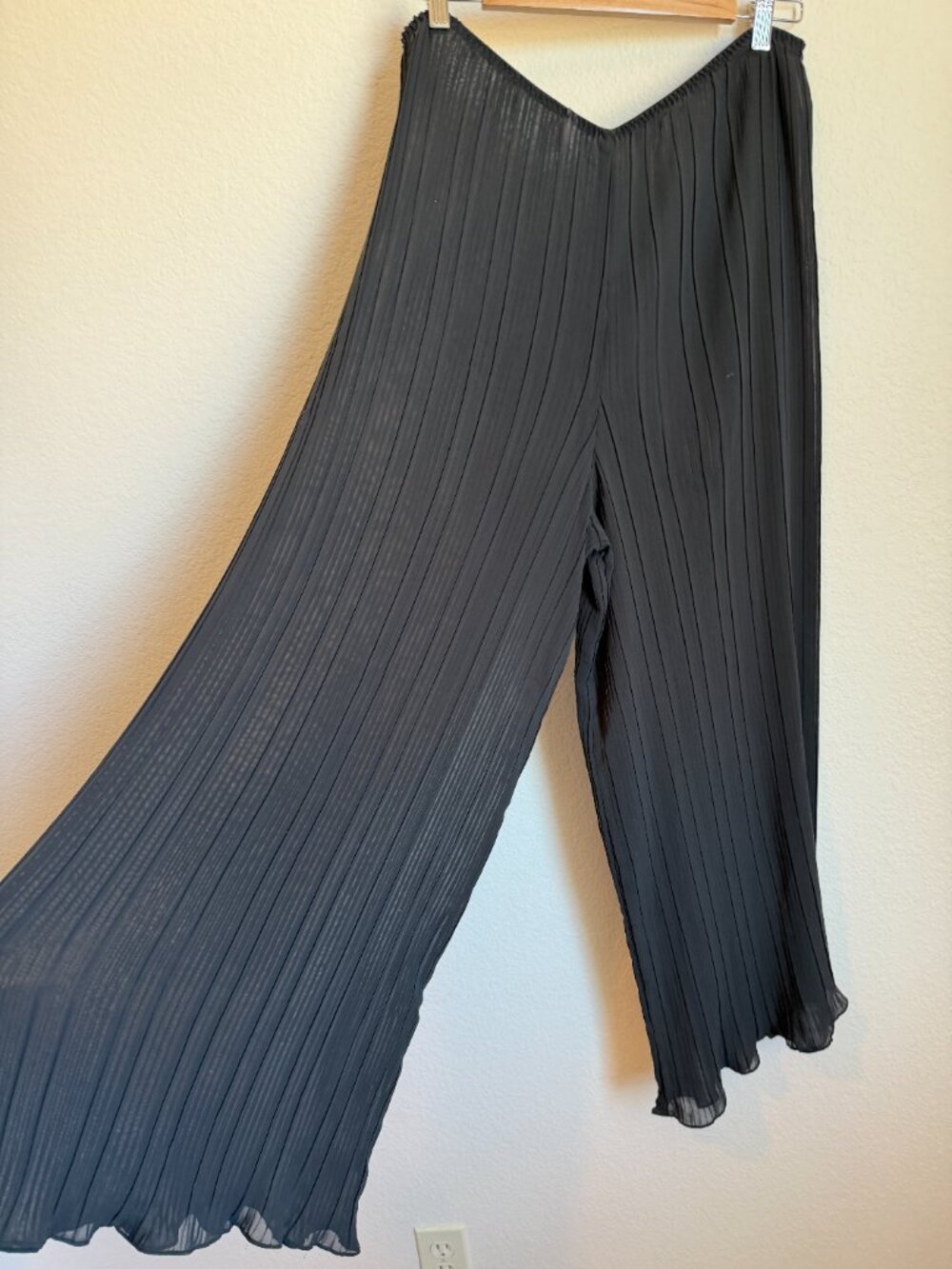 Victoria's Secret Black Sheer Pleated Wide Leg Pants Swim Cover-Up Vacation - Picture 6 of 9